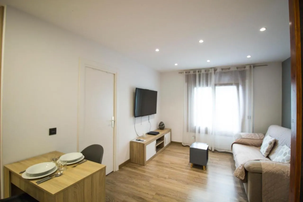 2 Apt A 5 Min Del Telecabina Con Vistas Al Valle Encamp Apartment